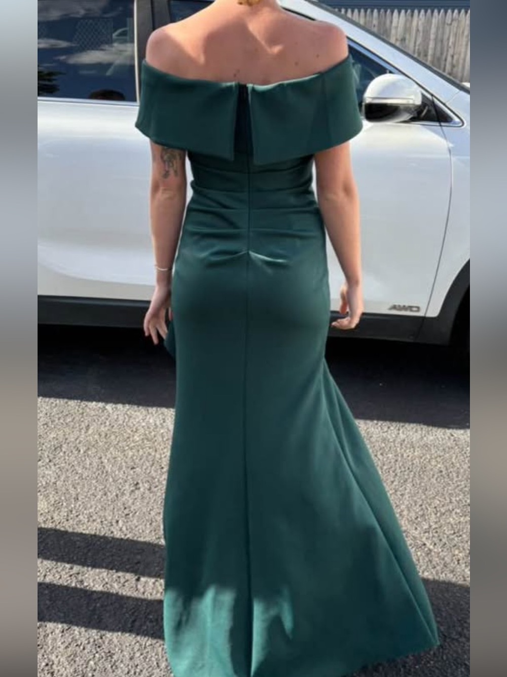 Xscape Off-Shoulder Green Dress - Picture 6 of 6
